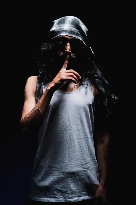 King Lotuss studio portrait 23